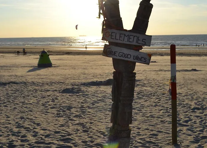 In With Nautical Charm Vakantiehuis *